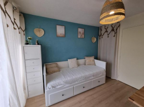Studio cabine refait à neuf à 3 minutes à pied de la plage